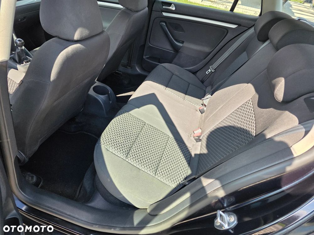 Volkswagen Golf 1.6 TDI DPF BlueMotion - 14