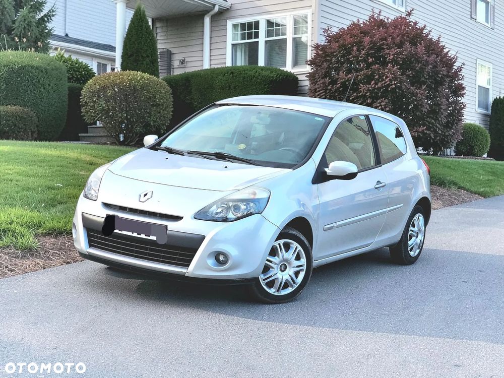 Renault Clio 1.2 16V 75 TomTom Edition - 1