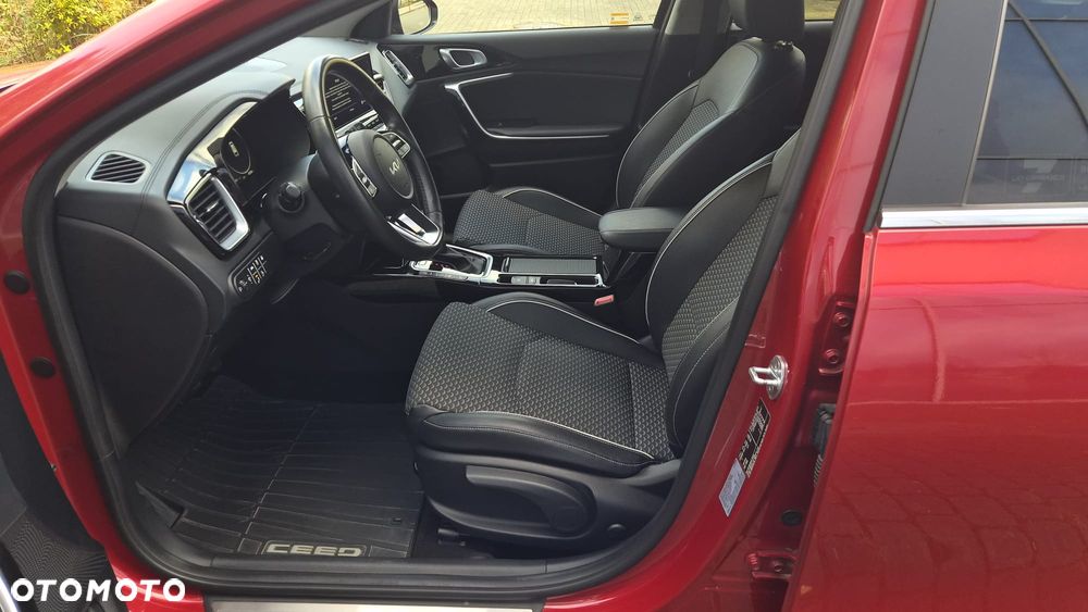 Kia Ceed 1.6 GDI PHEV Business Line DCT - 25