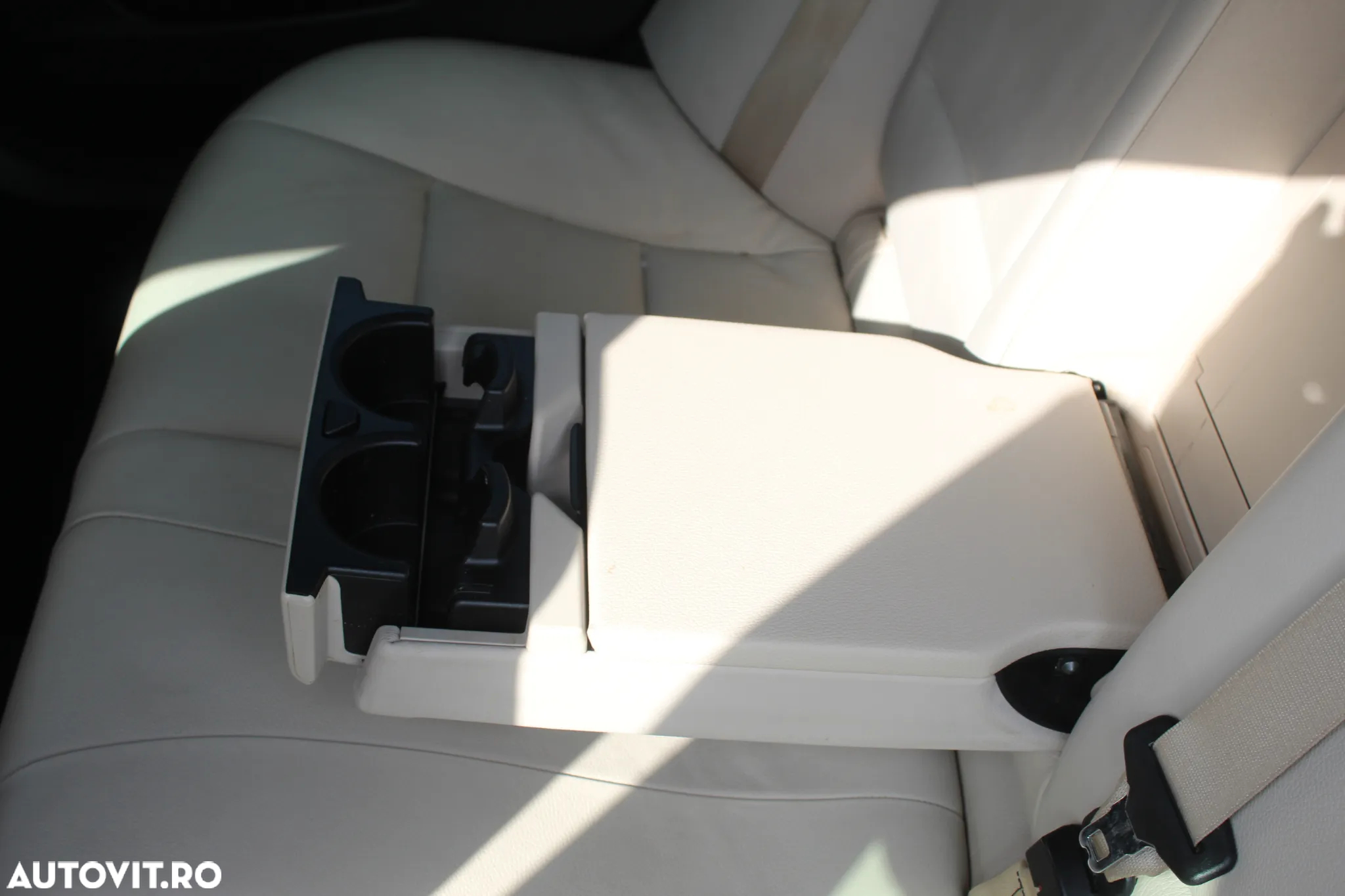 BMW Seria 5 528i Modern Line - 8