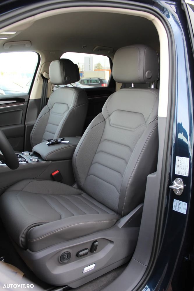 Volkswagen Touareg 3.0 V6 TDI SCR 4Motion Automatik Elegance - 27