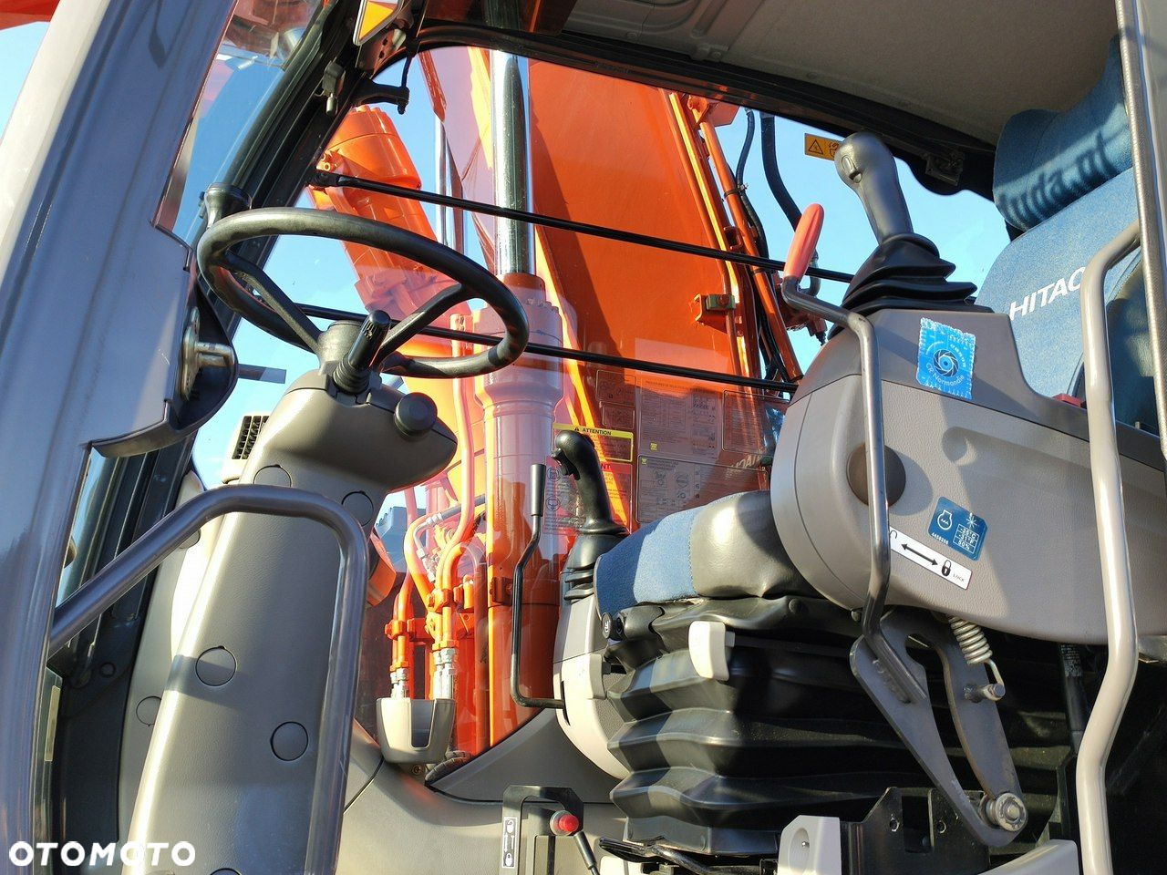 Hitachi ZX140 Koparka Kołowa - 21