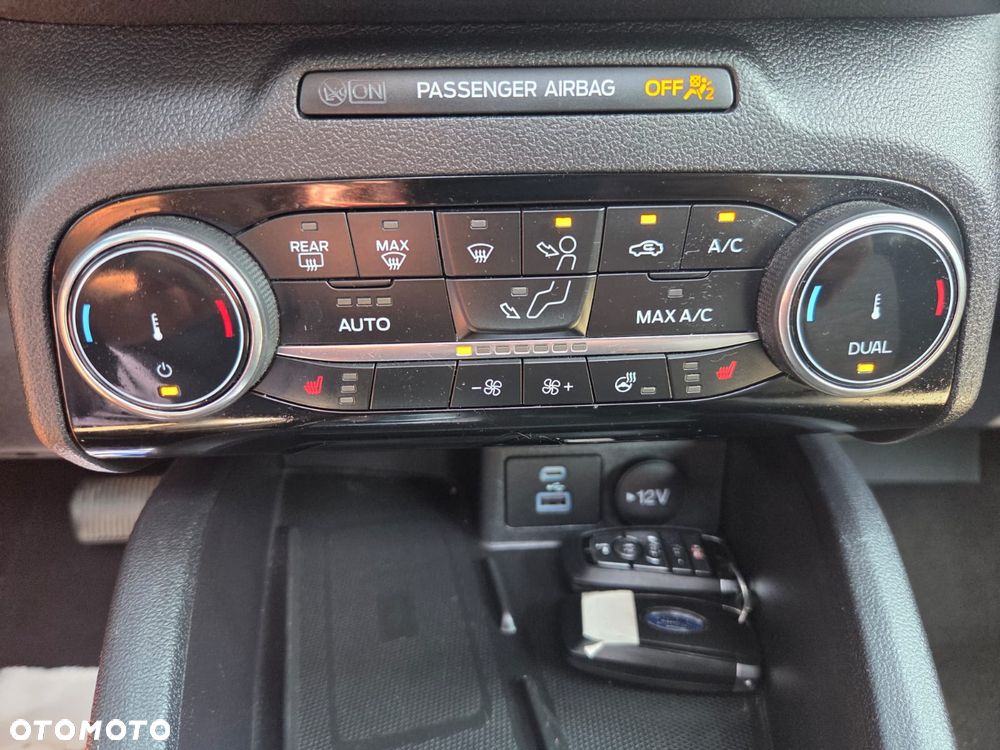 Ford Kuga 2.0 EcoBoost 4x4 Titanium - 11