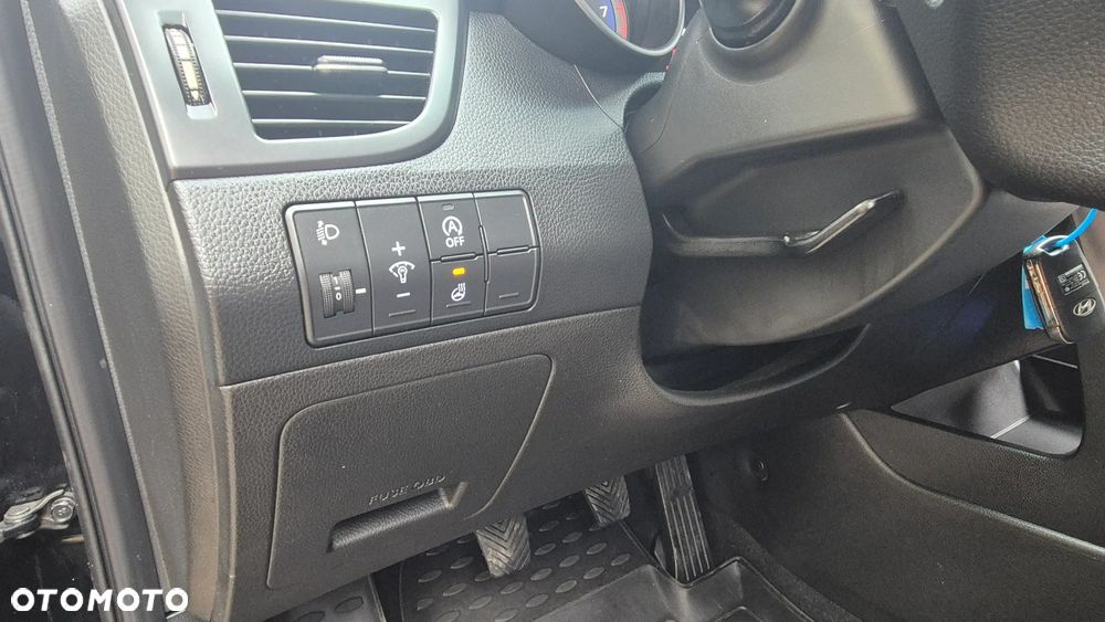 Hyundai i30 1.4 Passion Plus - 22