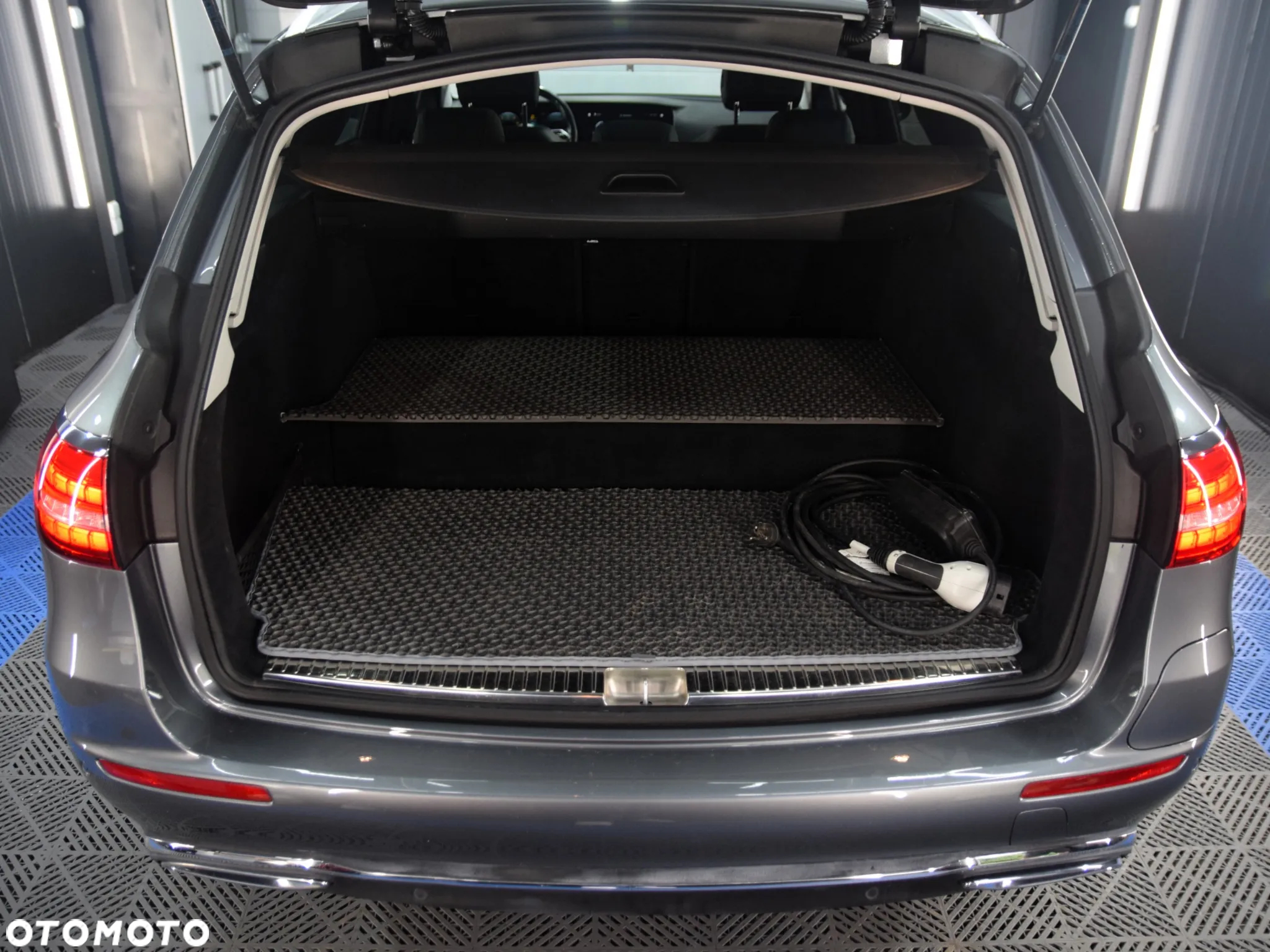 Mercedes-Benz Klasa E 300 de 4-Matic Exclusive - 10