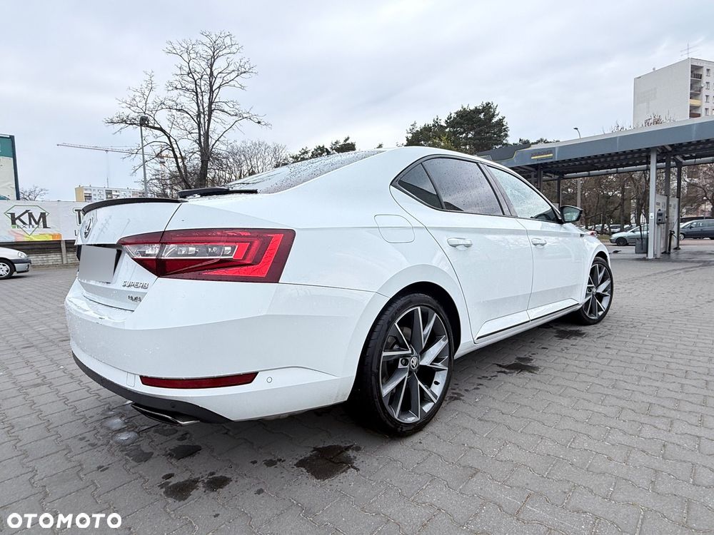 Skoda Superb 2.0 TSI 4x4 Sportline DSG - 9