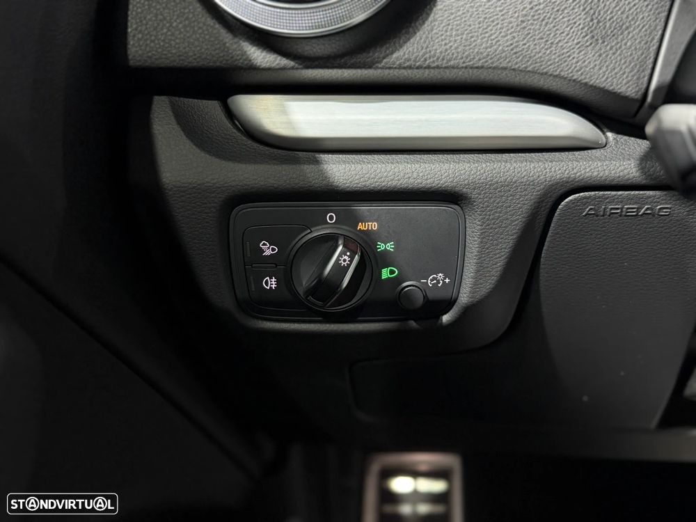 Audi A3 Limousine 35 TFSI S tronic S line - 29