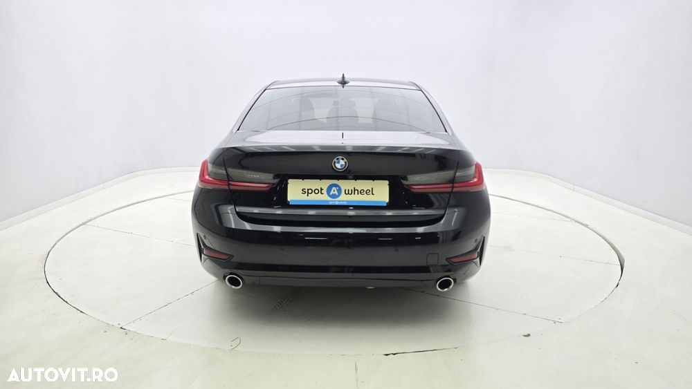 BMW Seria 3 320d xDrive AT - 7