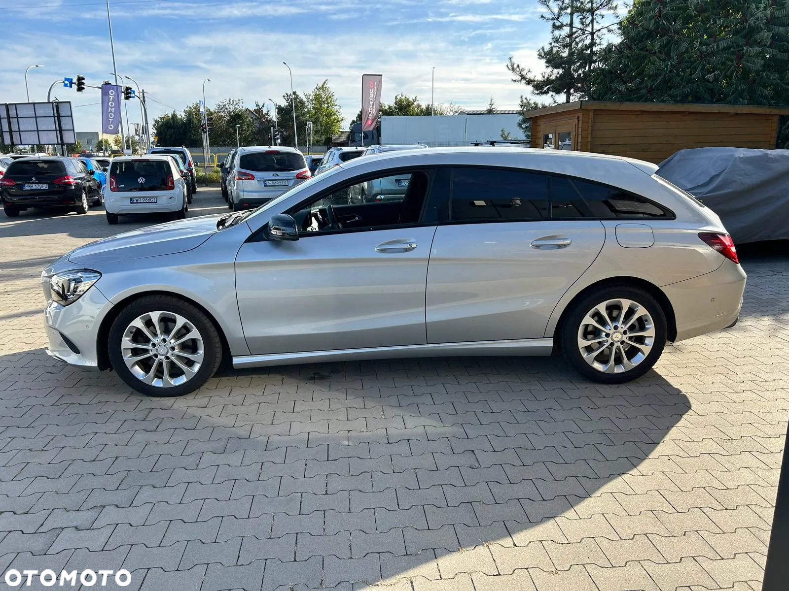 Mercedes-Benz CLA Shooting Brake 180 SCORE - 11