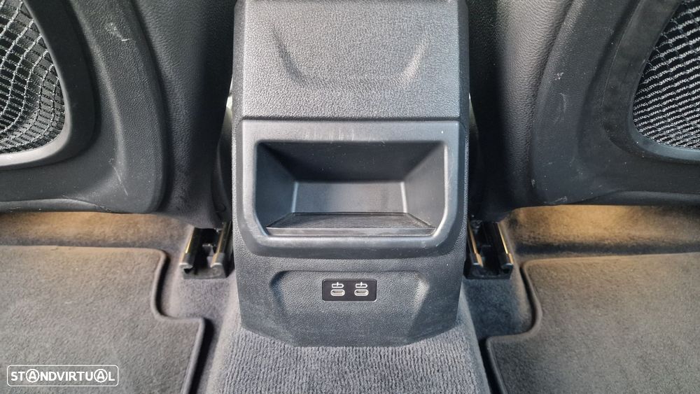 BMW 116 d Advantage Auto - 32