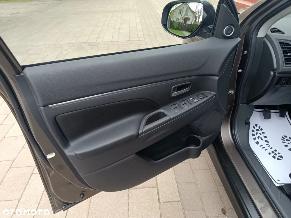 Mitsubishi ASX 1.8 DI-D 2WD Diamant Edition - 21