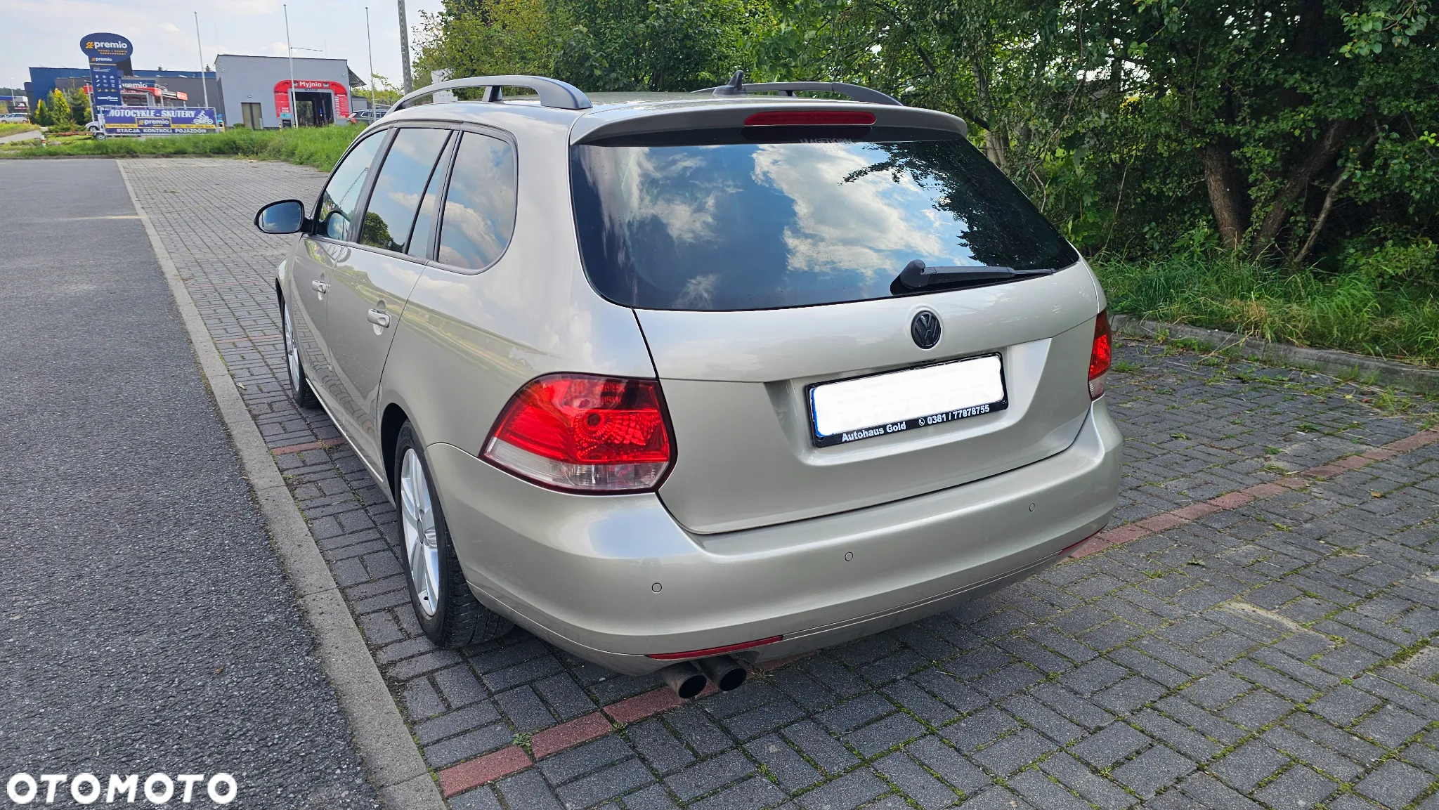 Volkswagen Golf - 11