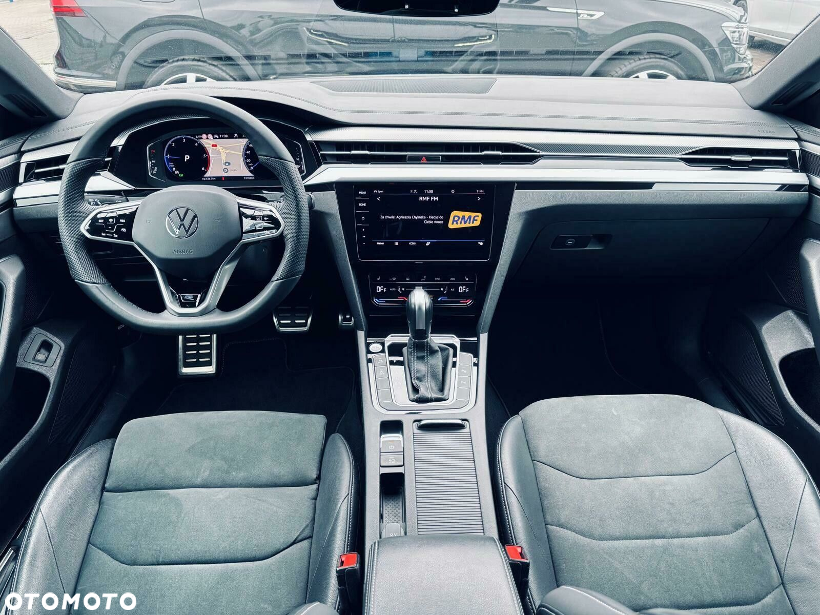 Volkswagen Arteon 2.0 TDI R-Line DSG - 24