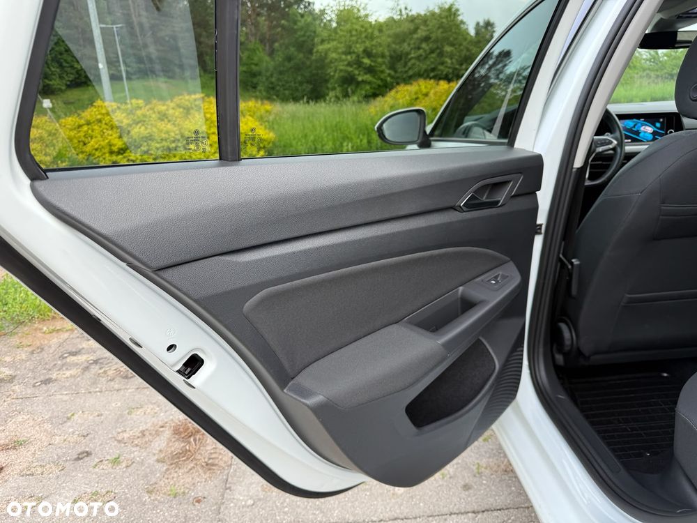 Volkswagen Golf 2.0 TDI Life - 34