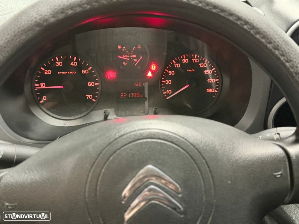 Citroën BERLINGO 1.6 HDI LONGA - 19
