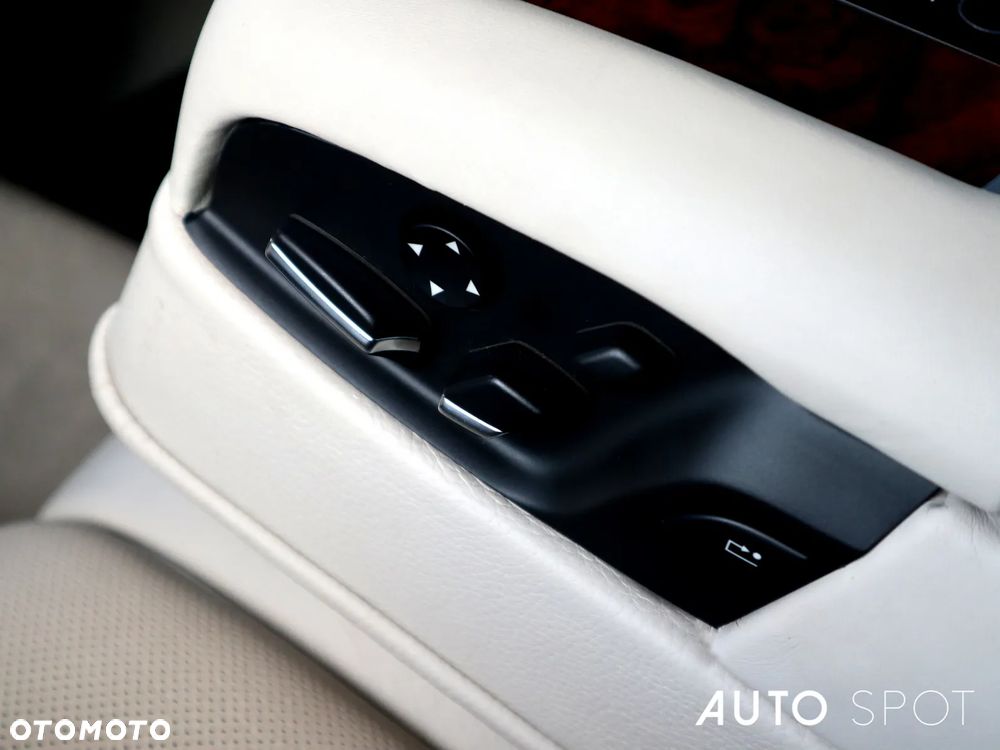 Rolls-Royce Ghost Standard - 38