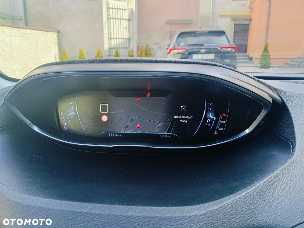 Peugeot 5008 1.5 BlueHDi Allure S&S - 8