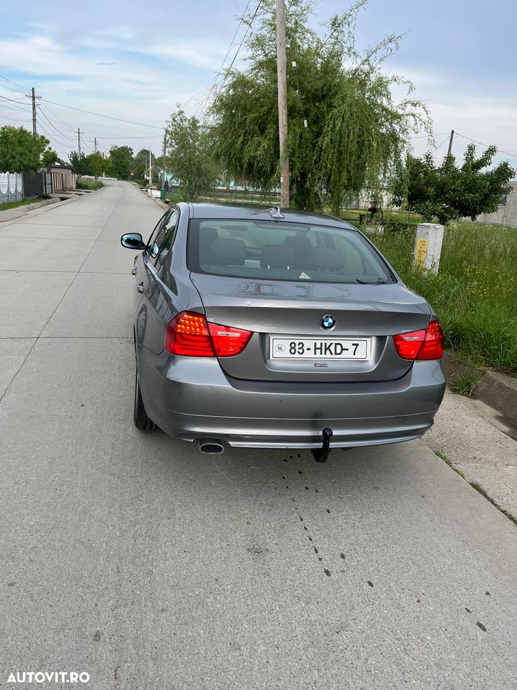 BMW Seria 3 318d - 17