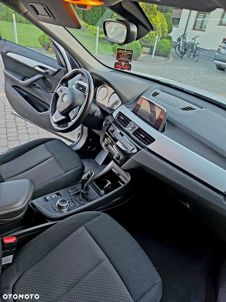 BMW X1 sDrive18i - 10