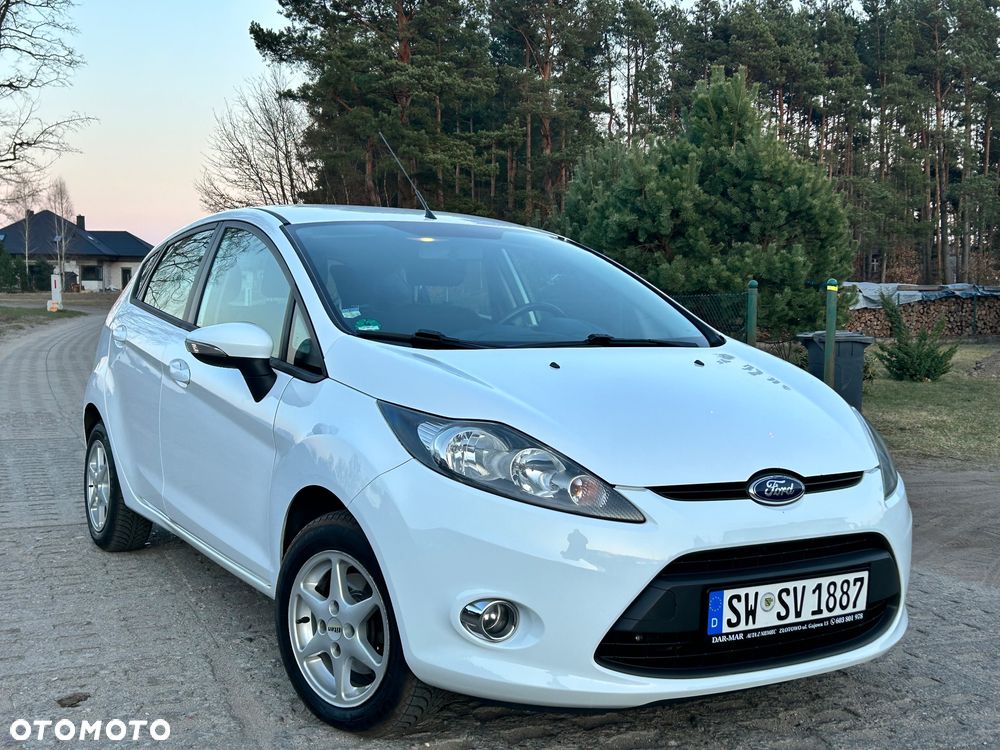 Ford Fiesta 1.25 Celebration - 1