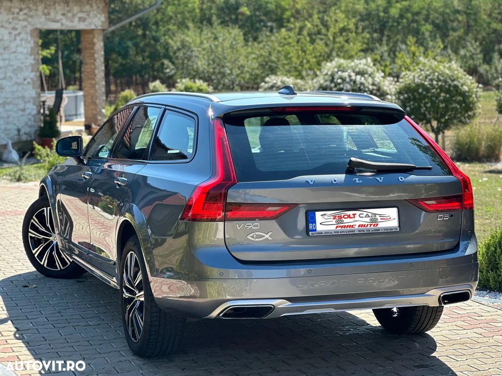 Volvo V90 D5 AWD - 4