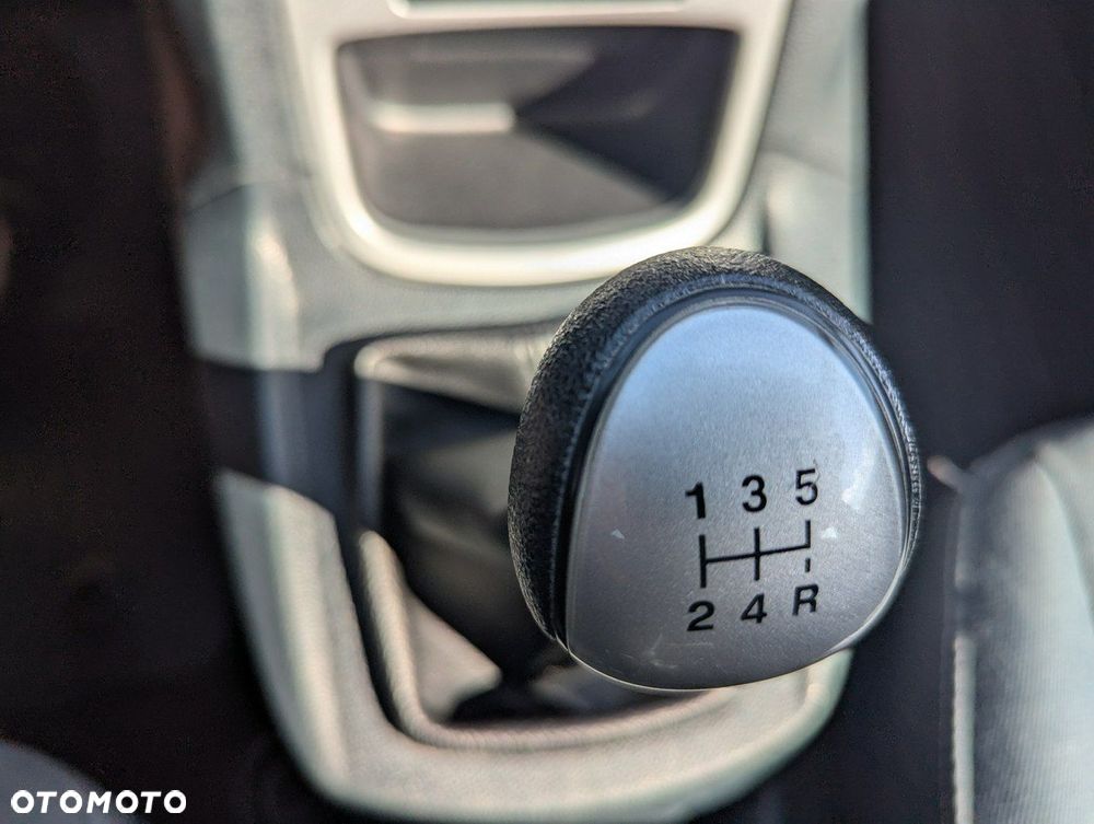 Ford Fiesta - 17
