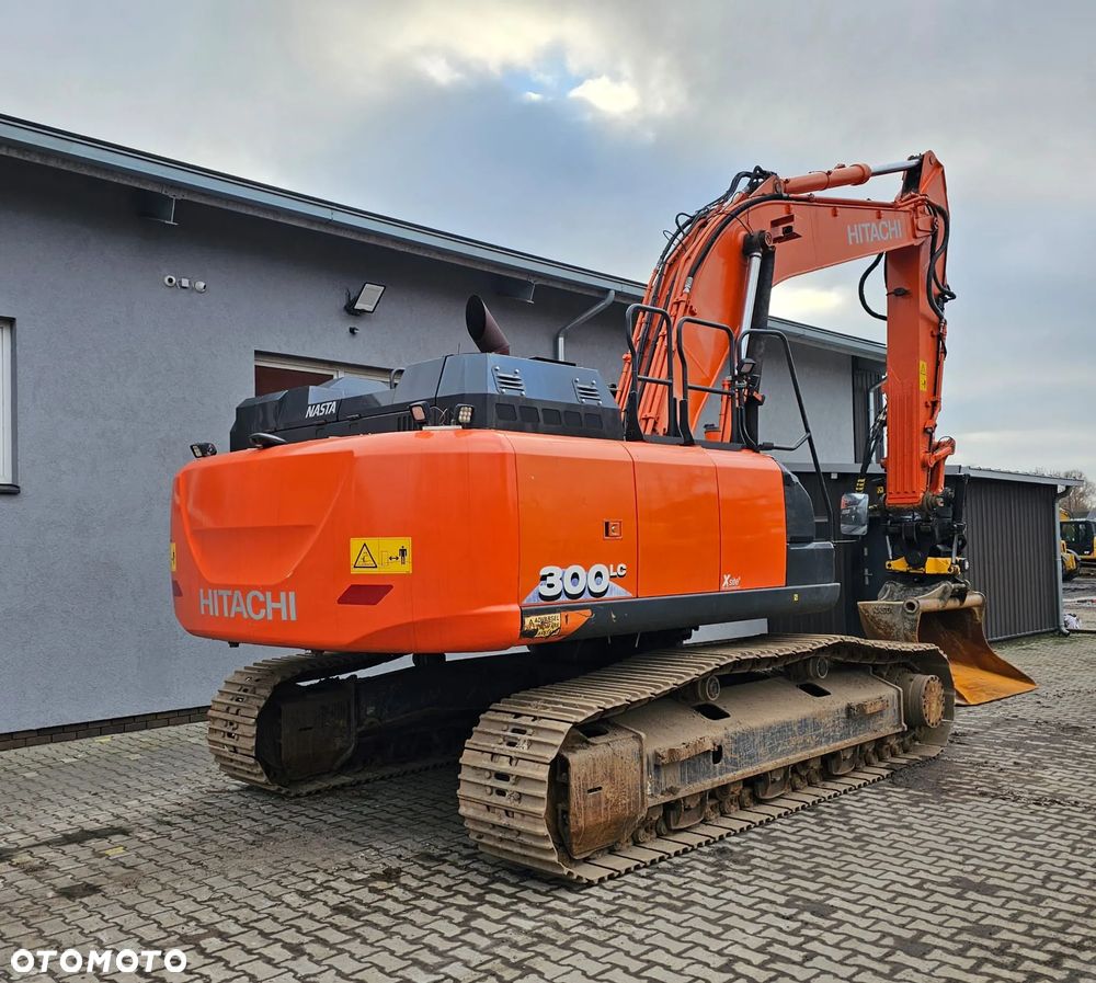 Hitachi ZX300LC-6 - 3