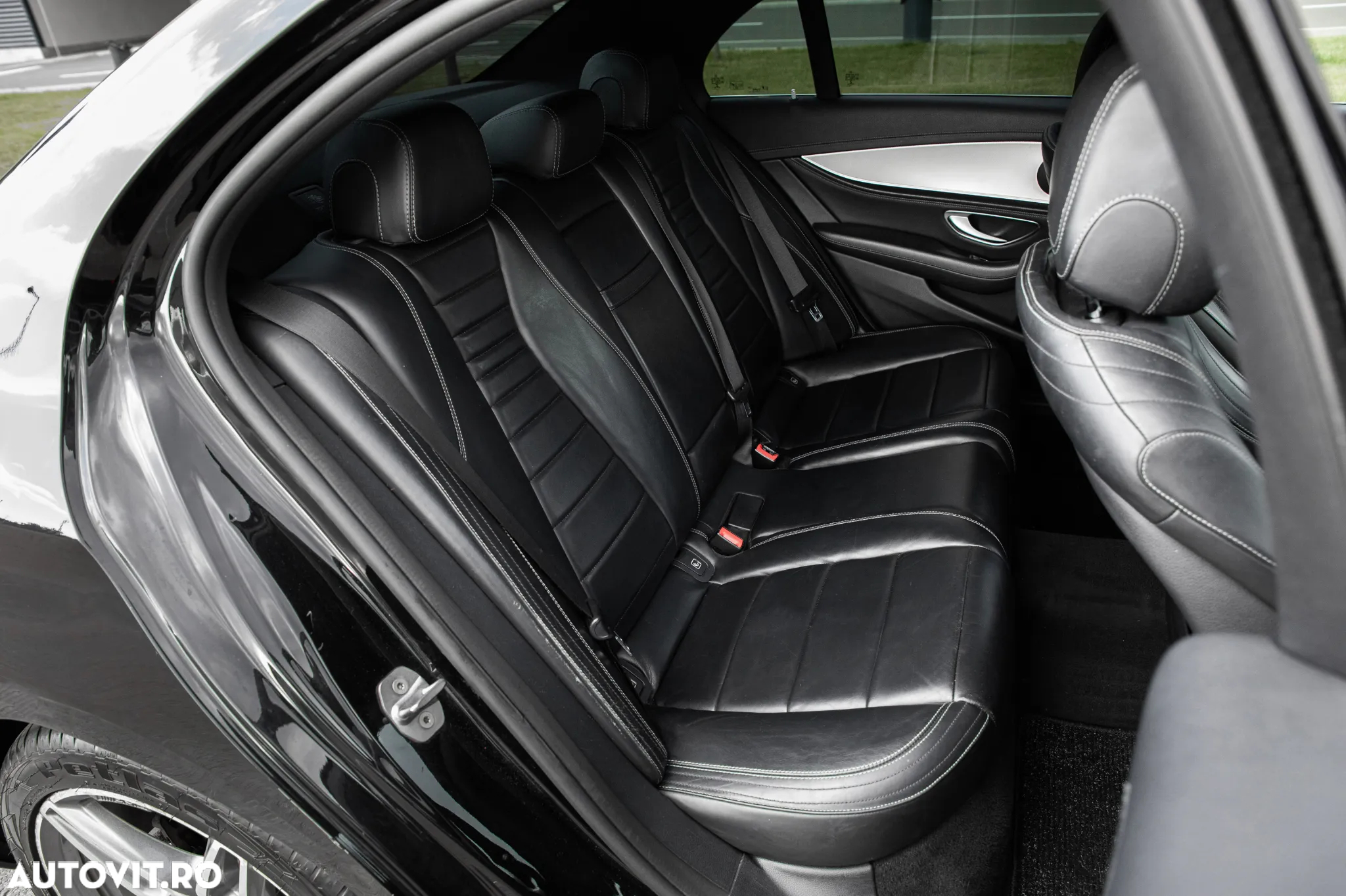 Mercedes-Benz E 200 d 9G-TRONIC AMG Line - 23
