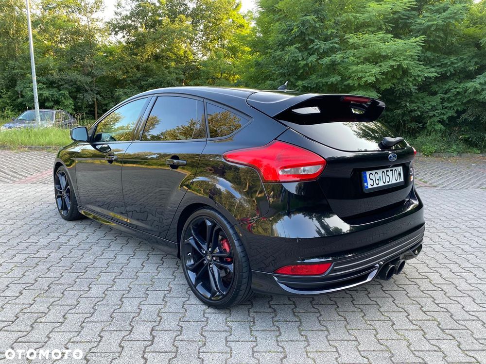 Ford Focus 2.0 EcoBoost ST-2 - 4