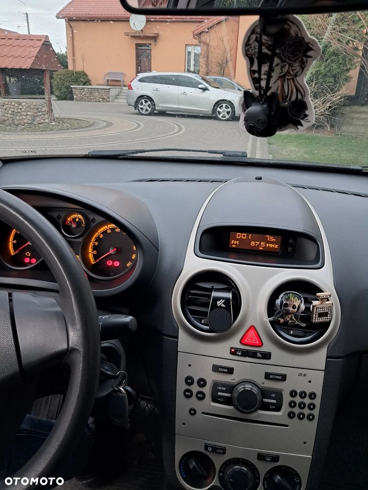 Opel Corsa 1.2 16V Cosmo - 12