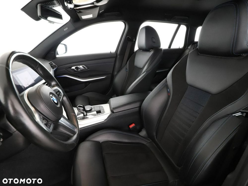 BMW Seria 3 320d xDrive mHEV M Sport - 14