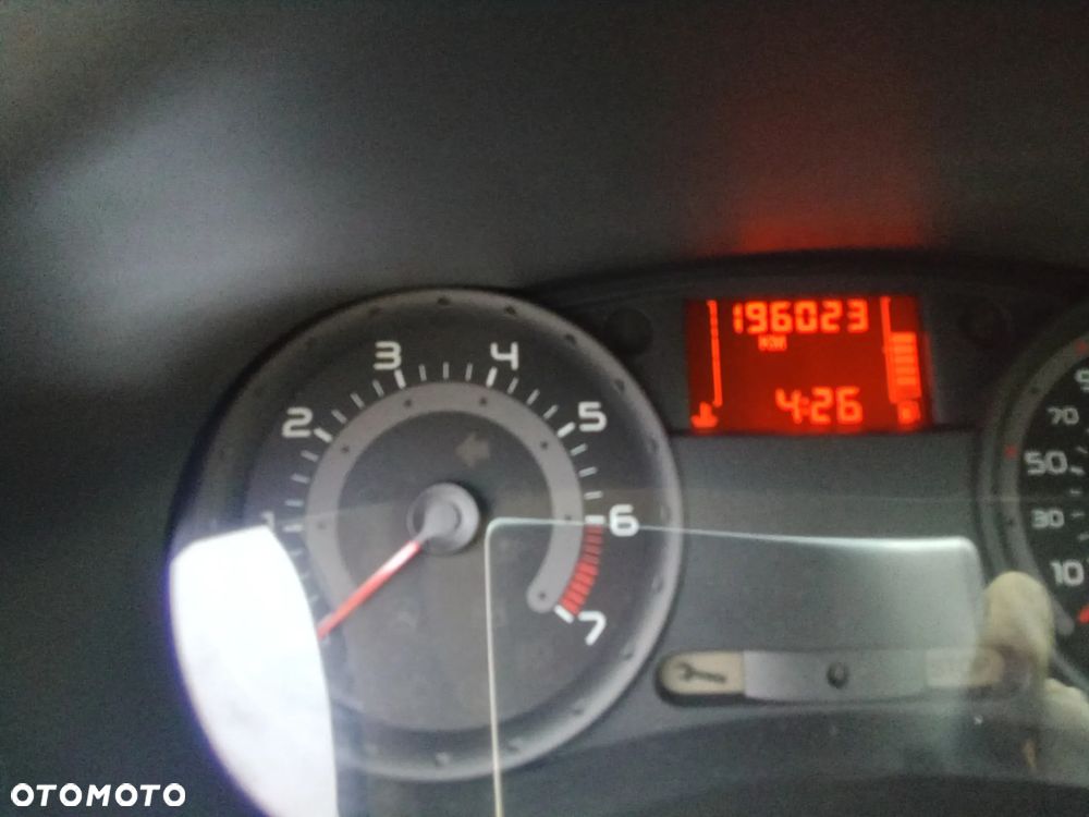Renault Clio - 6