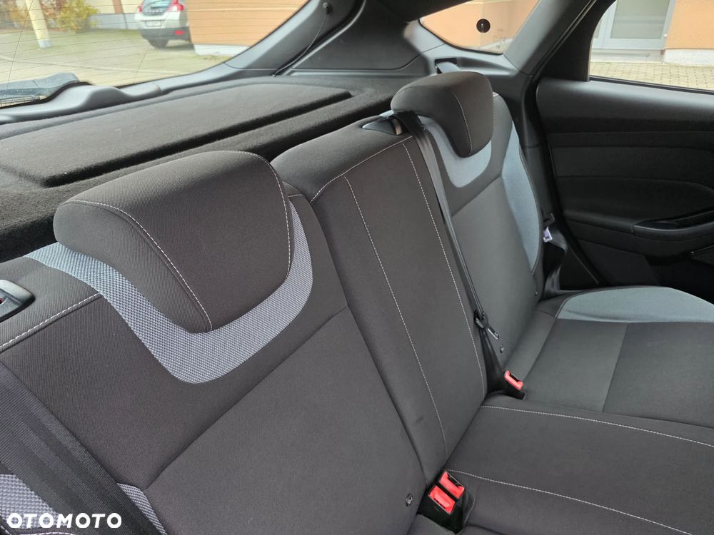 Ford Focus 2.0 TDCi ST - 38