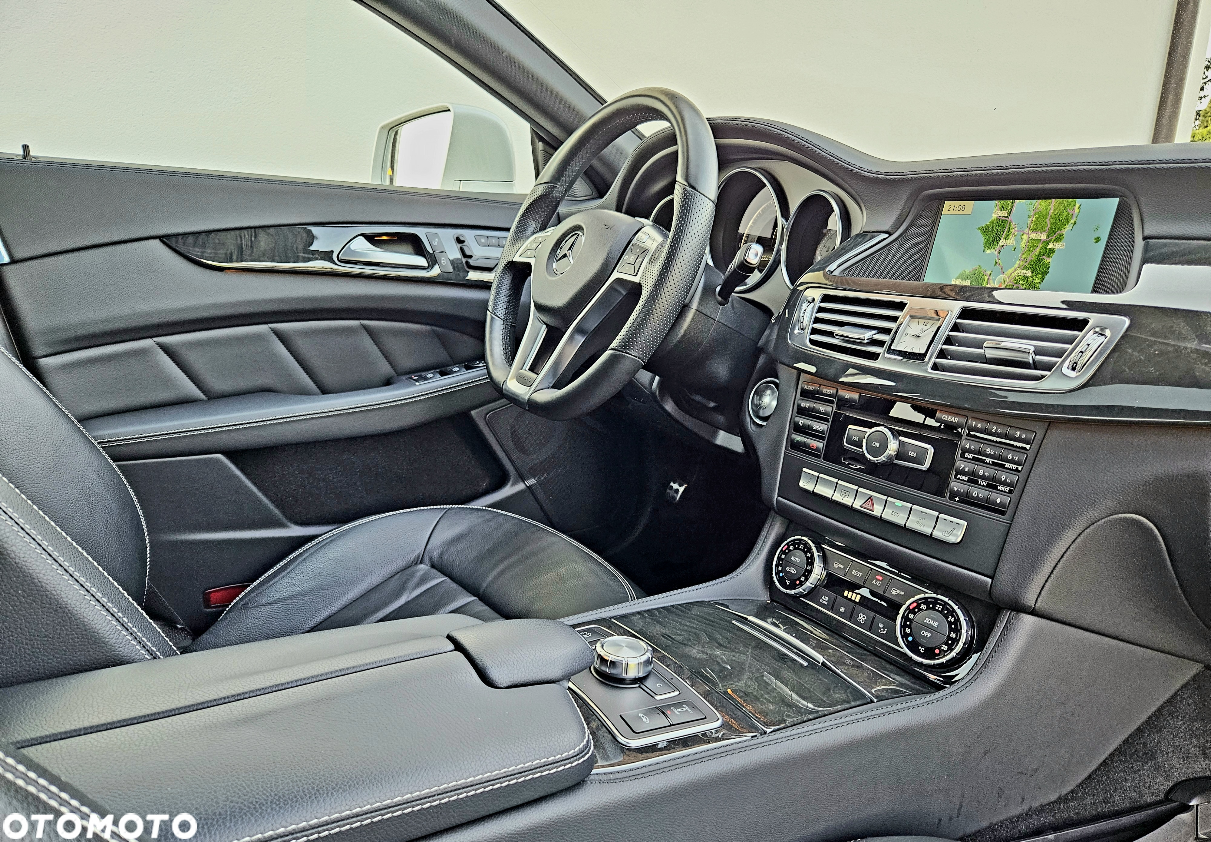 Mercedes-Benz CLS - 8