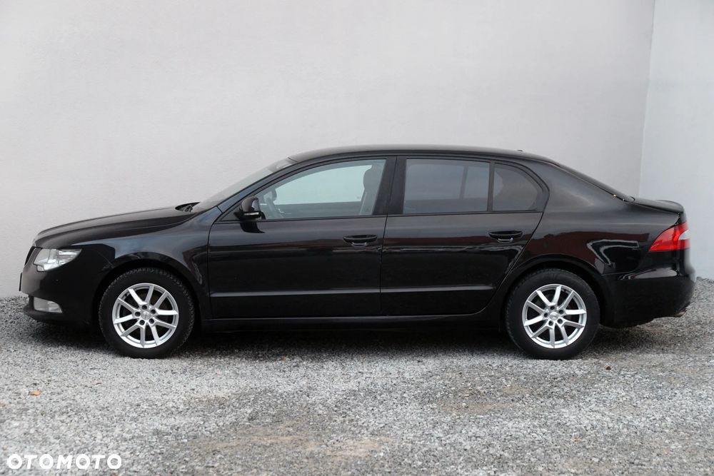 Skoda Superb 1.6 TDI Elegance Greenline - 24