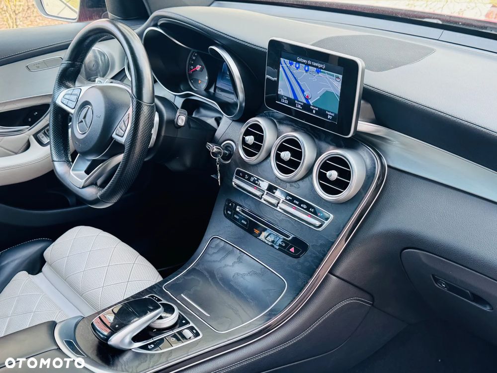 Mercedes-Benz GLC - 31