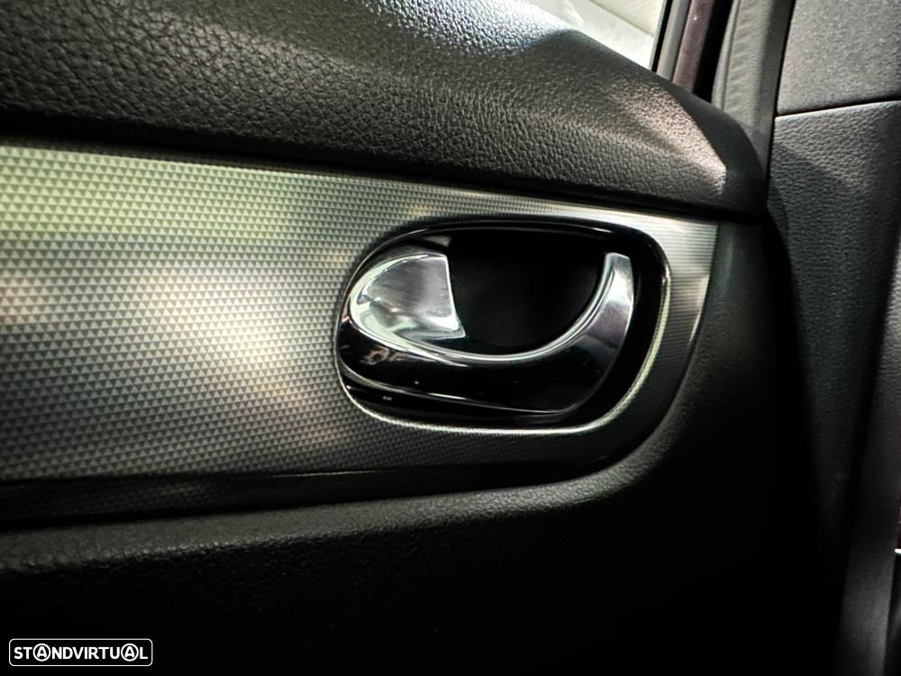 Nissan Qashqai 1.5 dCi Tekna Premium - 32