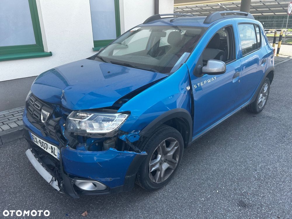 Dacia Sandero - 8
