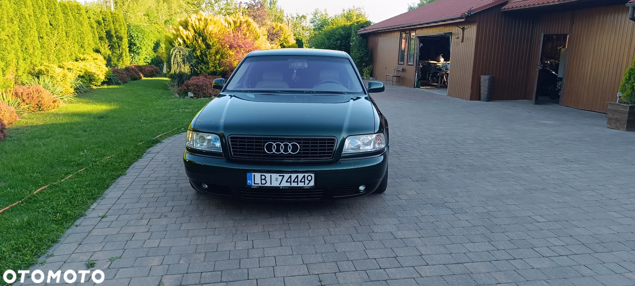 Audi A8 4.2 Quattro - 10