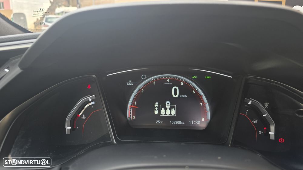 Honda Civic 1.5 i-VTEC Sport Plus - 33