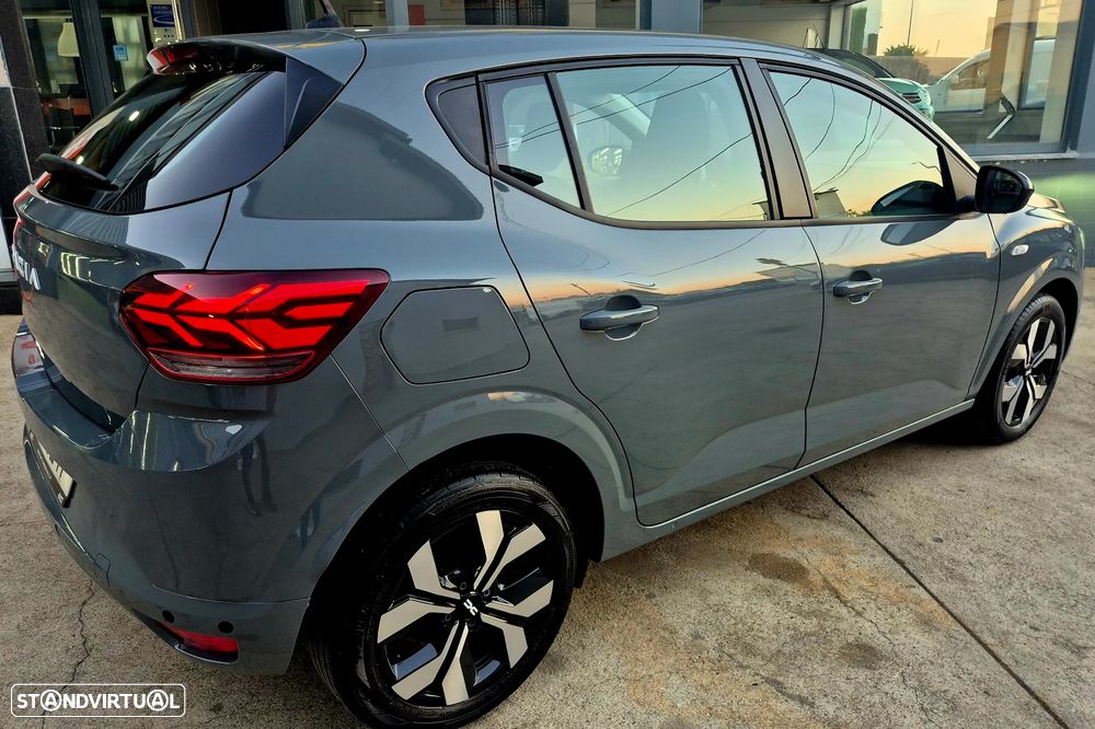 Dacia Sandero - 16
