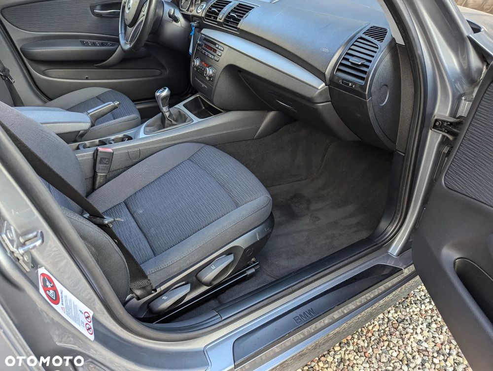BMW Seria 1 118i - 20