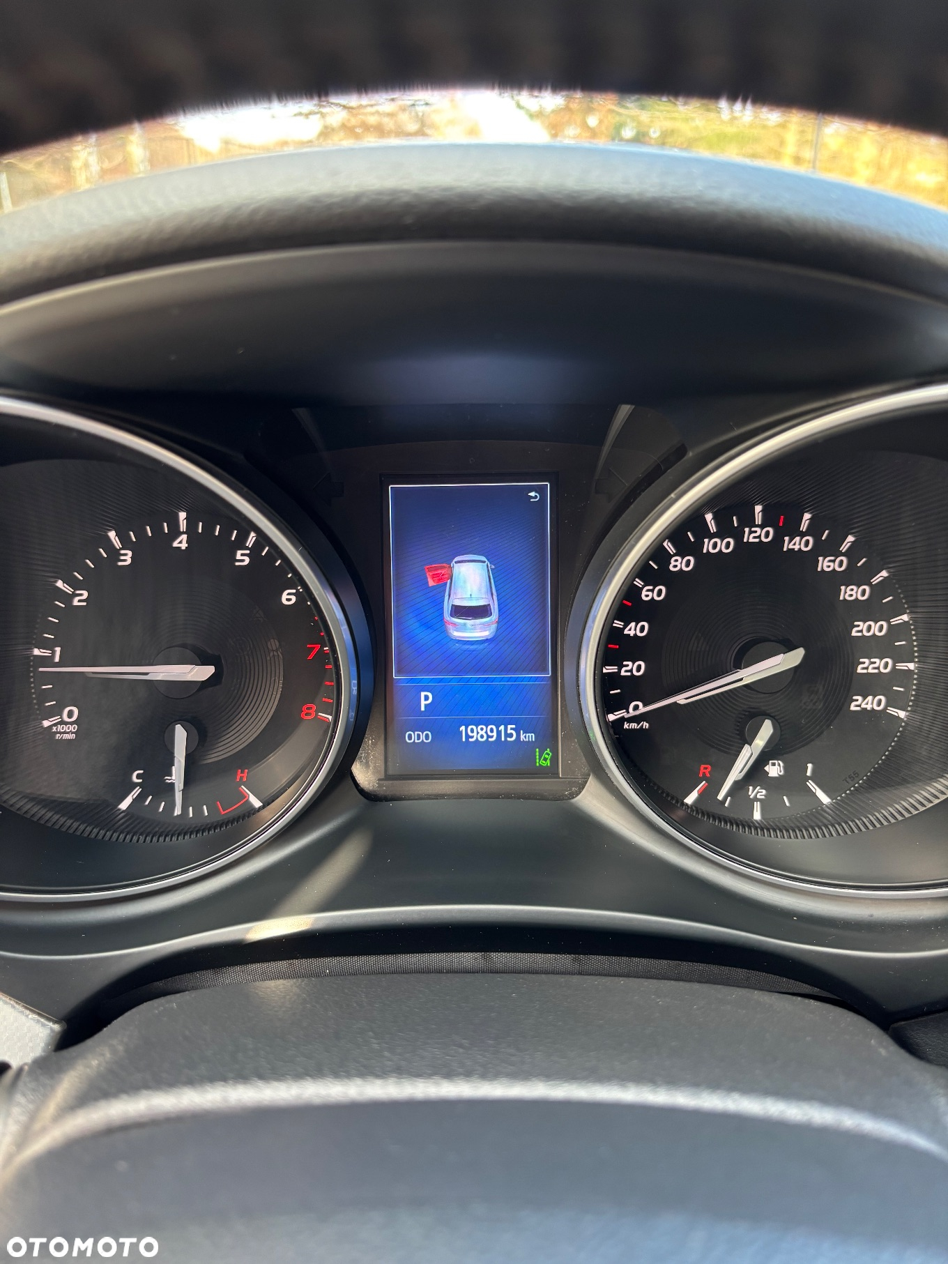 Toyota Avensis 1.8 Premium MS - 14
