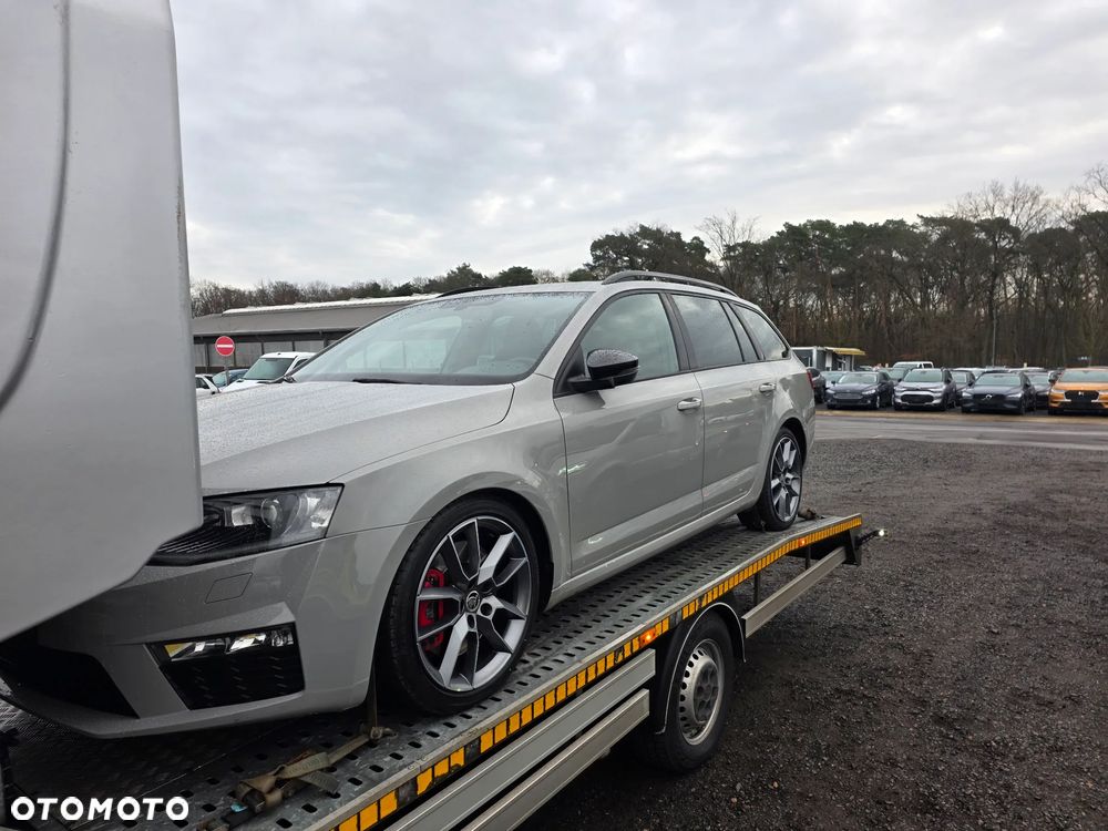 Skoda Octavia 2.0 TDI RS Challenge DSG - 23