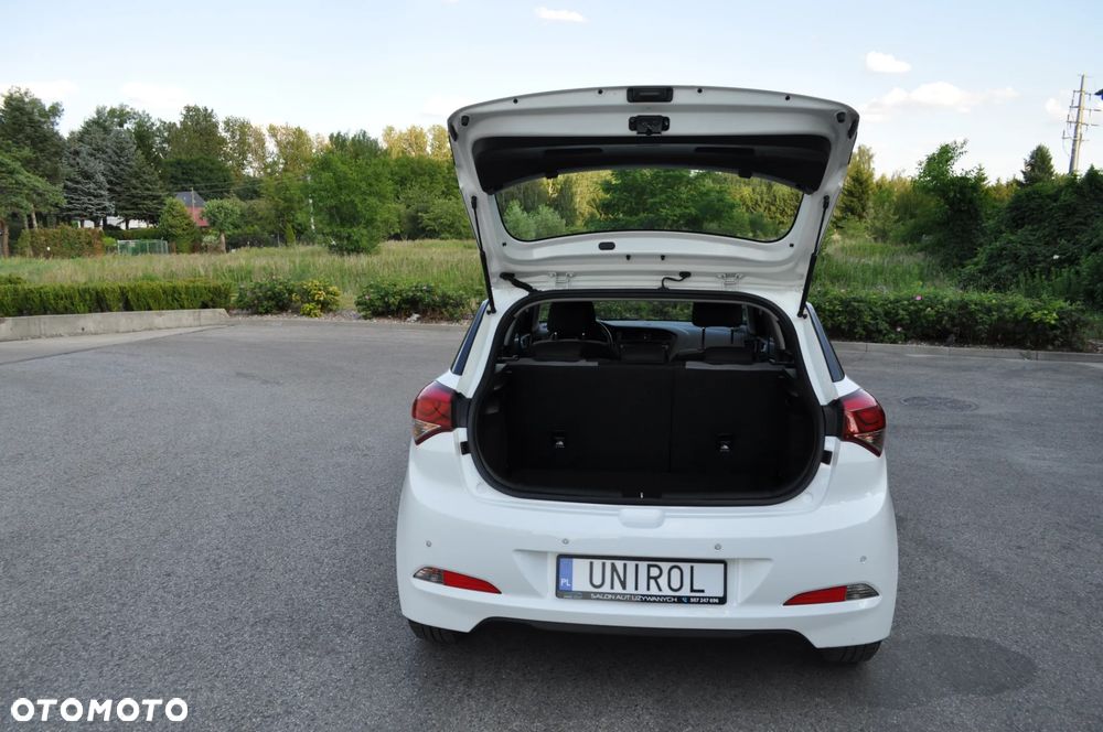 Hyundai i20 ver-1-2-style - 18