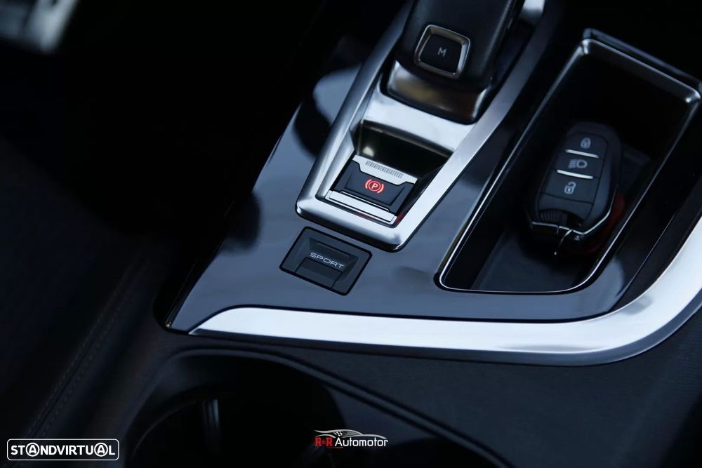 Peugeot 3008 1.6 BlueHDi GT Line EAT6 - 24