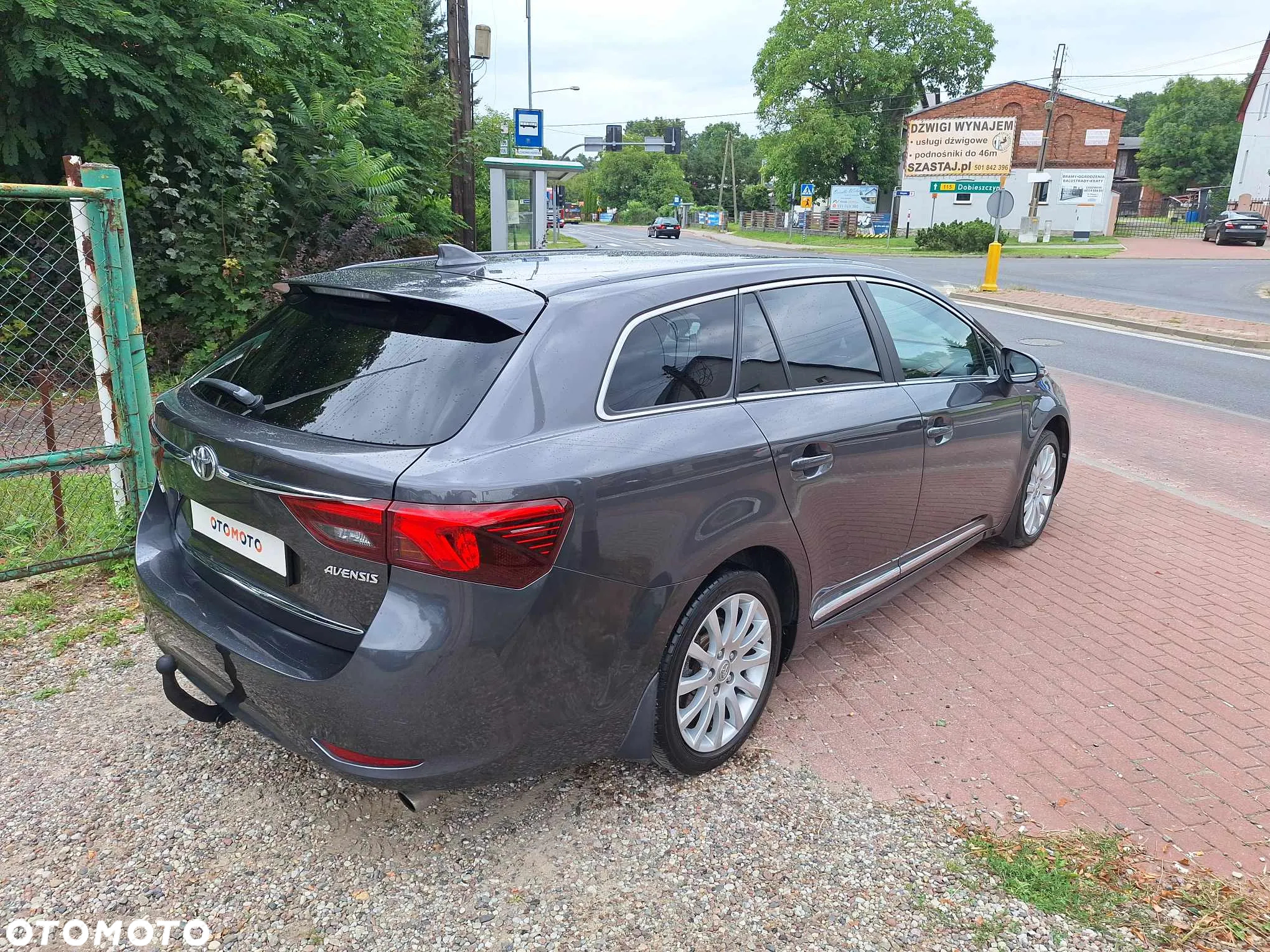 Toyota Avensis 2.0 D-4D Premium - 9