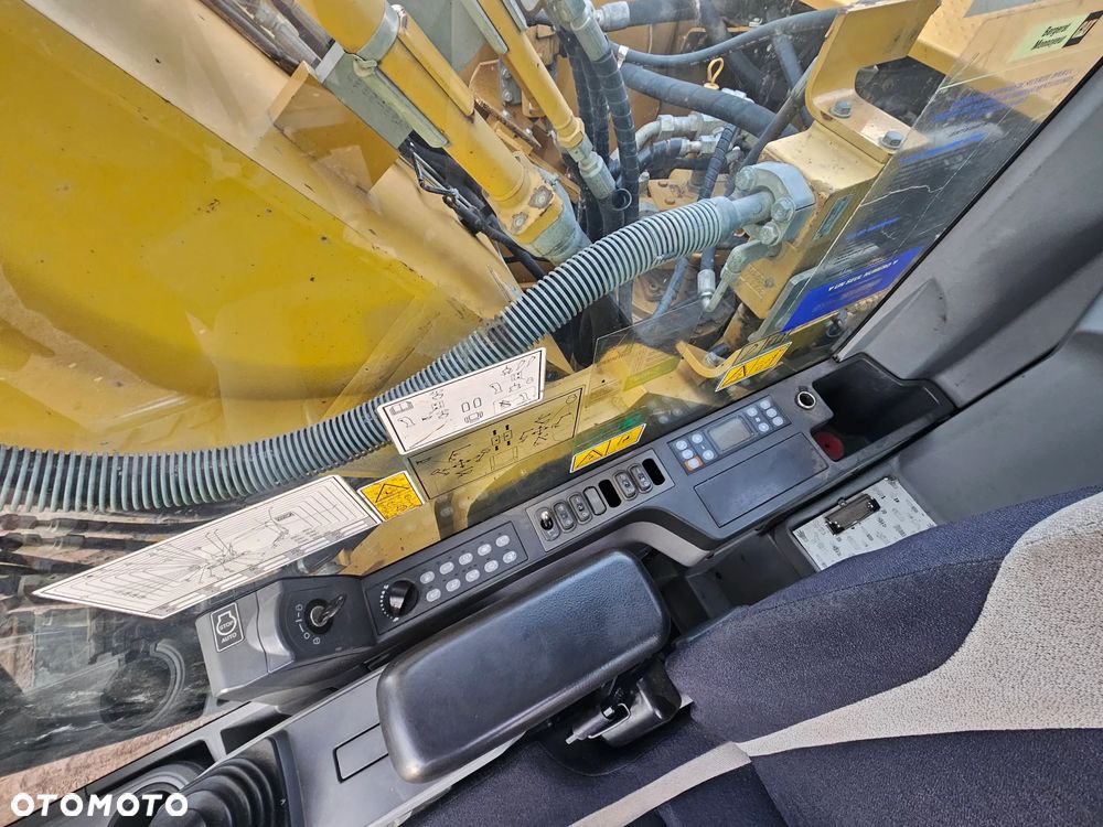 Caterpillar cat 329 - 8