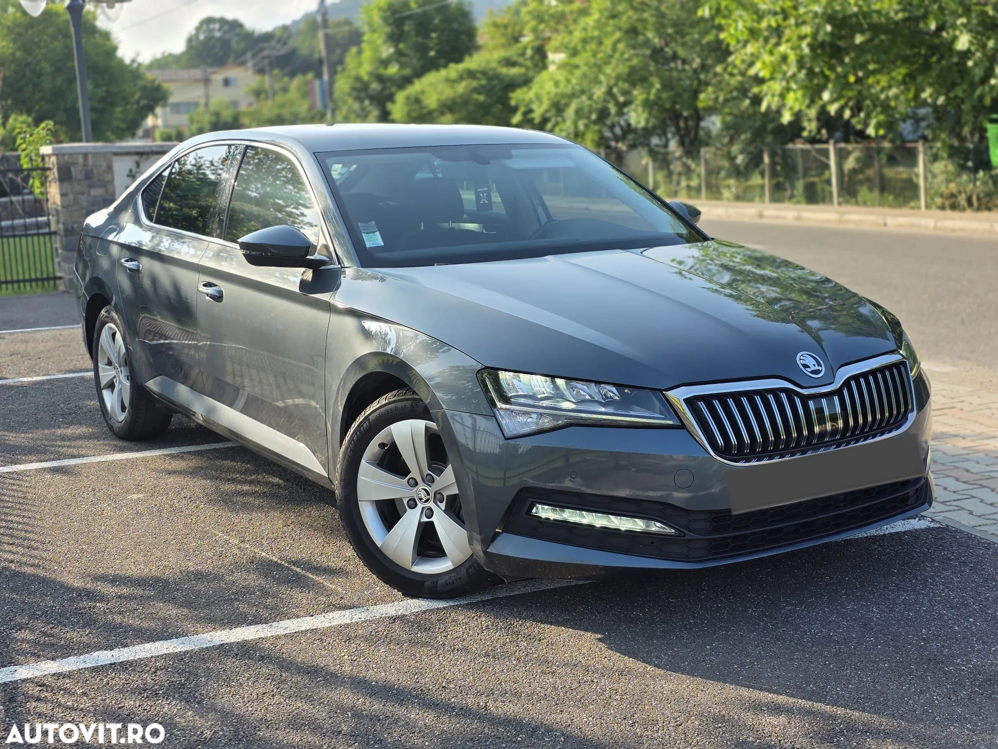 Skoda Superb 1.6 TDI DSG Ambition - 2