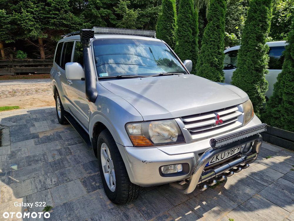 Mitsubishi Pajero - 10
